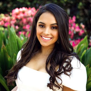 Meet your Posher, Gabi